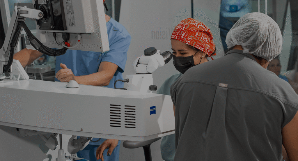 Corrección Visual Láser(LASIK, PRESBYOND, PRK)